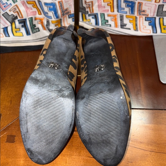 Simply Vera Vera Wang Tan Leopard Print Heels - Picture 3 of 6